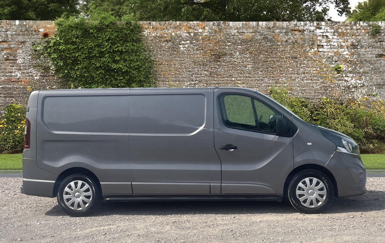 VAUXHALL VIVARO 1.6 CDTi 2900 Sportive L2 H1 Euro 6 5dr (2018/18)